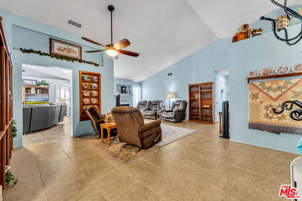 Palmdale, CA 93552,37402 Manchester ST