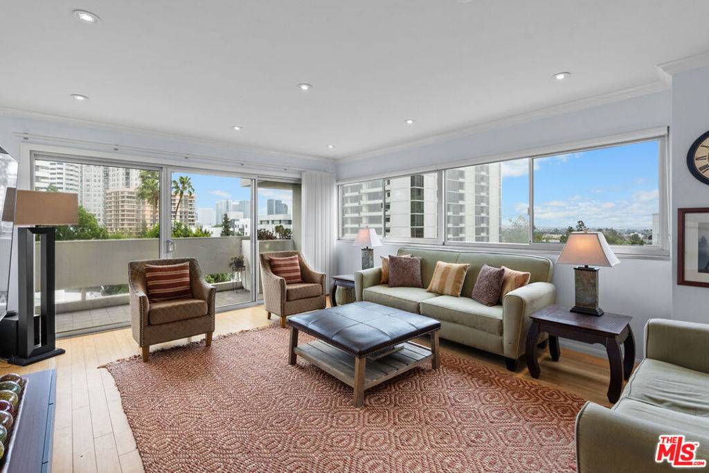 Los Angeles, CA 90024,10701 Wilshire BLVD #503