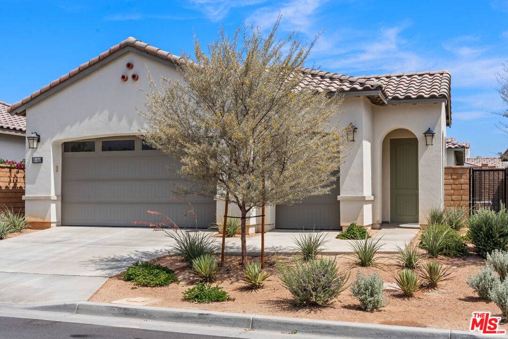 La Quinta, CA 92253,80240 Platinum WAY