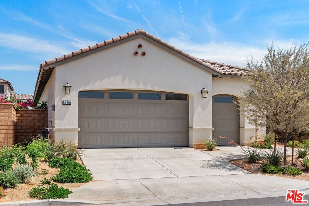 La Quinta, CA 92253,80240 Platinum WAY