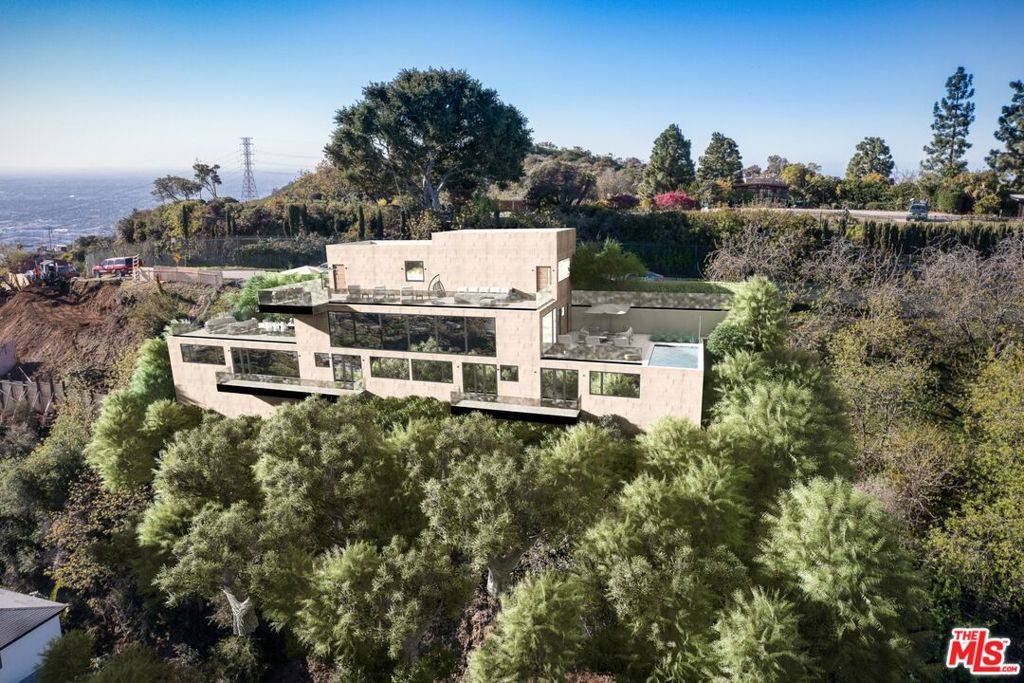 Los Angeles, CA 90046,7315 W Pyramid PL