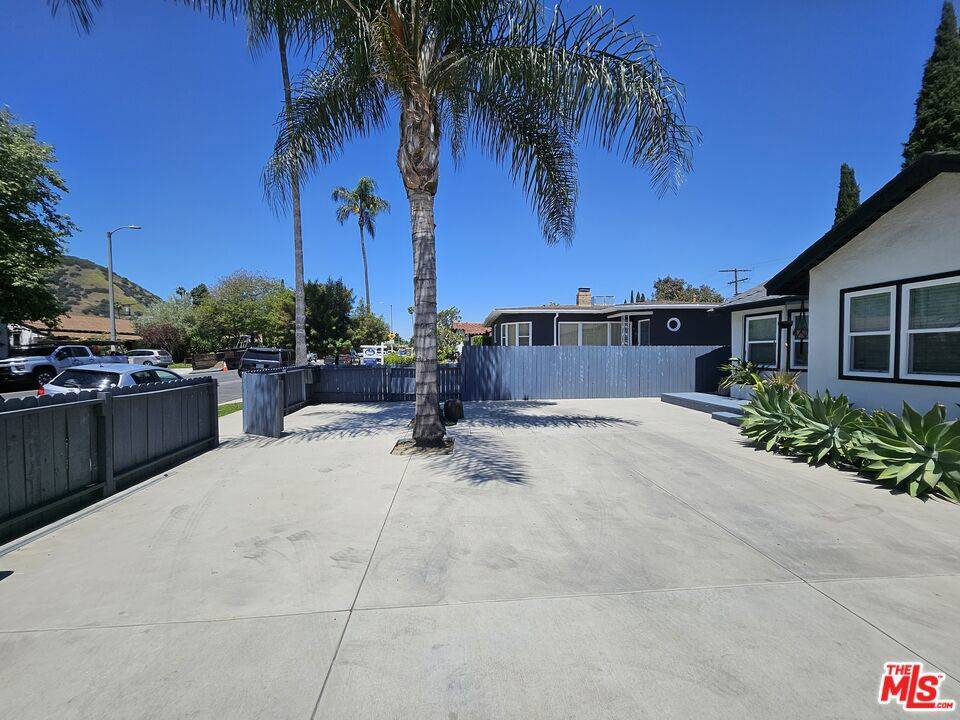 Los Angeles, CA 90039,4031 Brunswick AVE