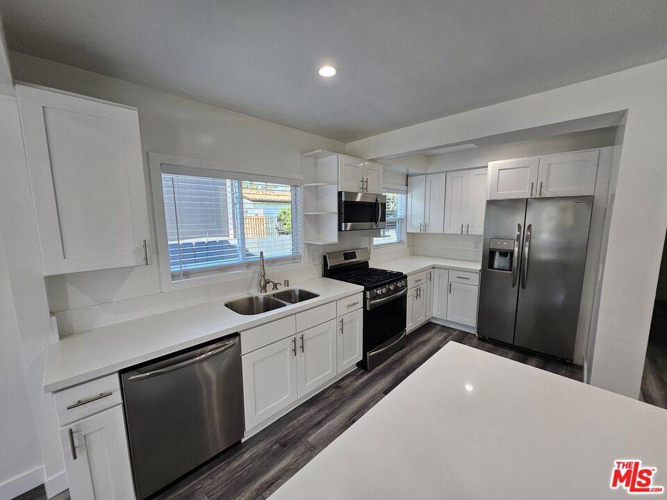 Los Angeles, CA 90039,4031 Brunswick AVE