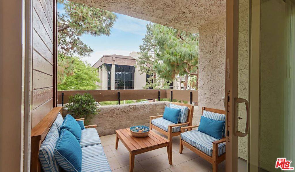 Ventura, CA 93003,715 County Square DR #2