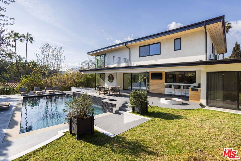 Studio City, CA 91604,11428 Dona Lola DR