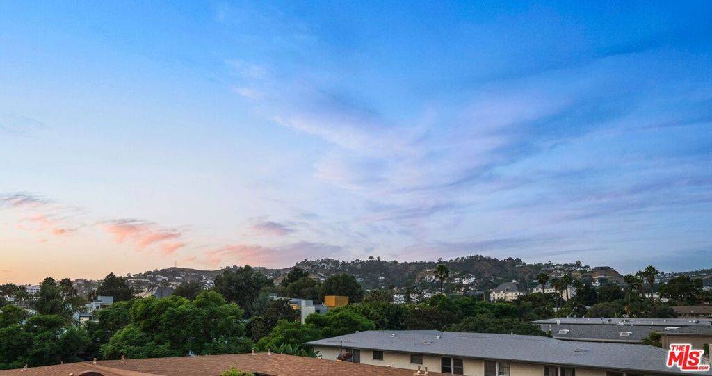 West Hollywood, CA 90046,1248 N Laurel AVE #PH#1