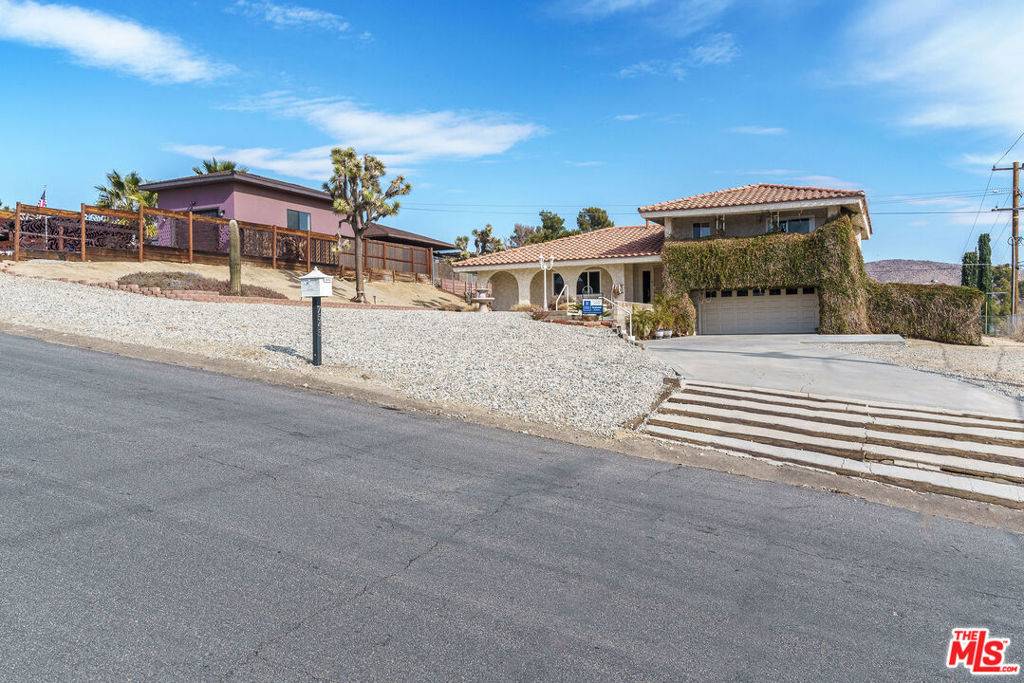 Yucca Valley, CA 92284,7545 Pinon DR