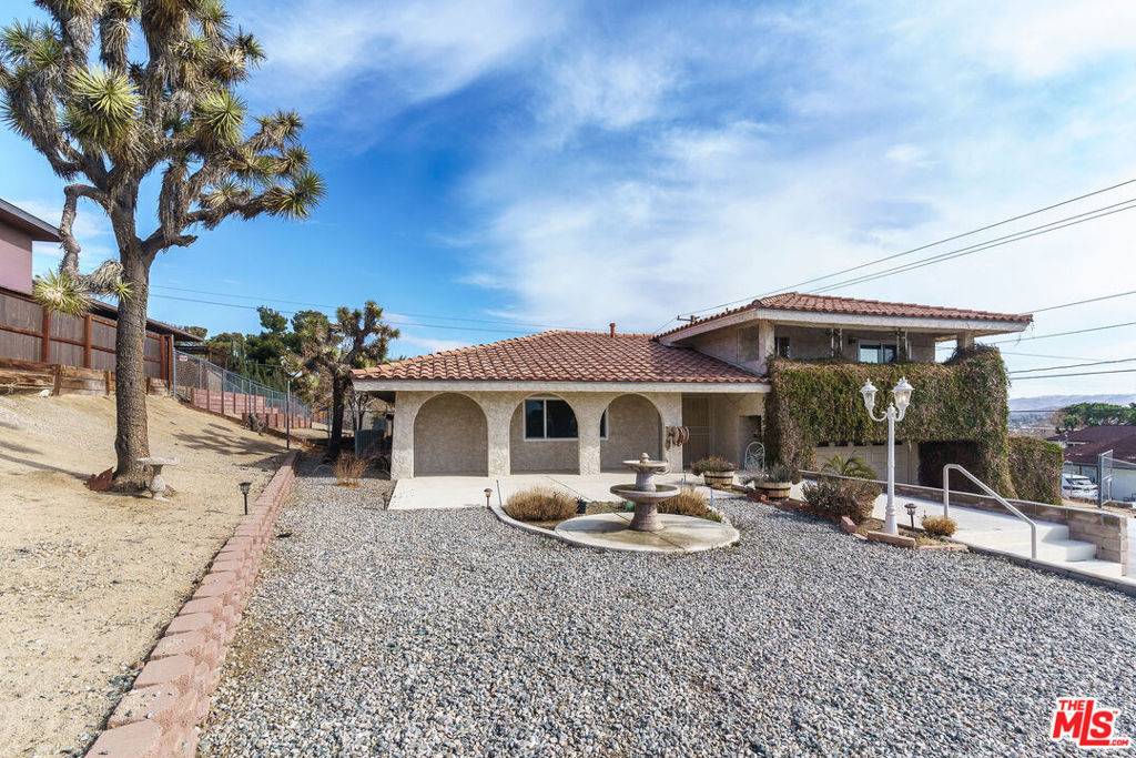 Yucca Valley, CA 92284,7545 Pinon DR