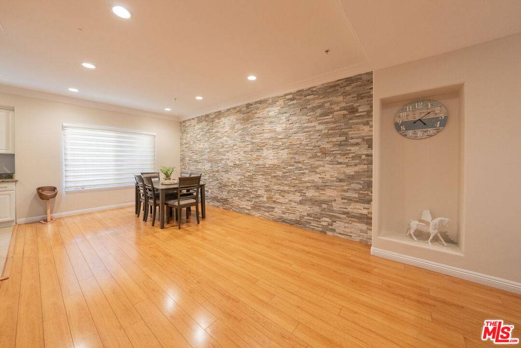 Van Nuys, CA 91405,13629 Wyandotte ST #111