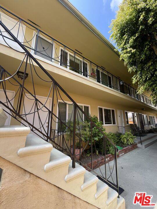 Santa Monica, CA 90404,1307 15th ST