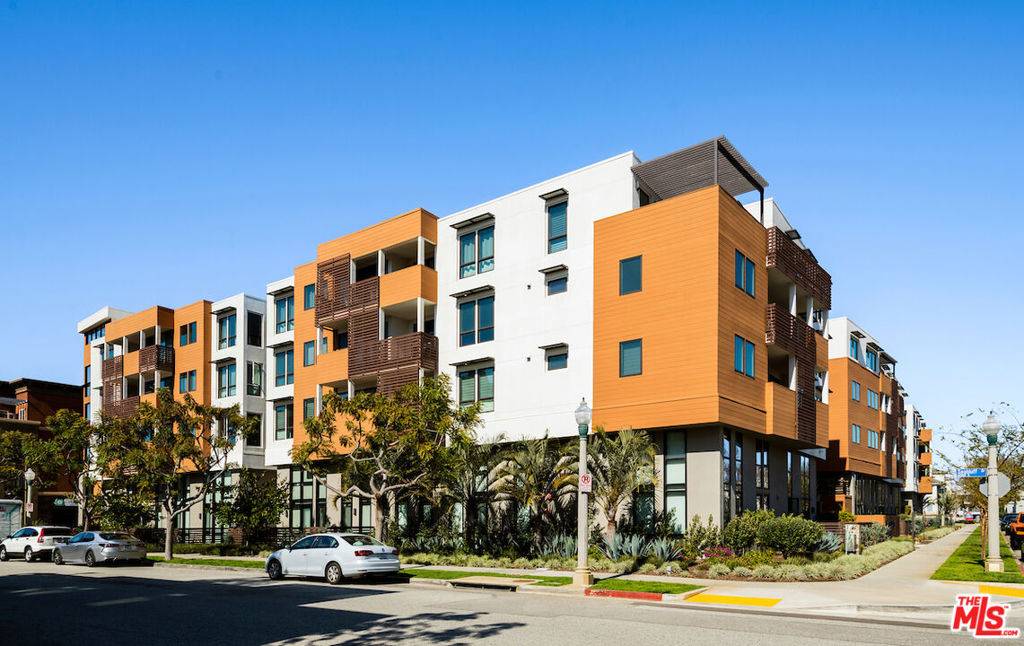 Los Angeles, CA 90094,6030 Seabluff DR #519