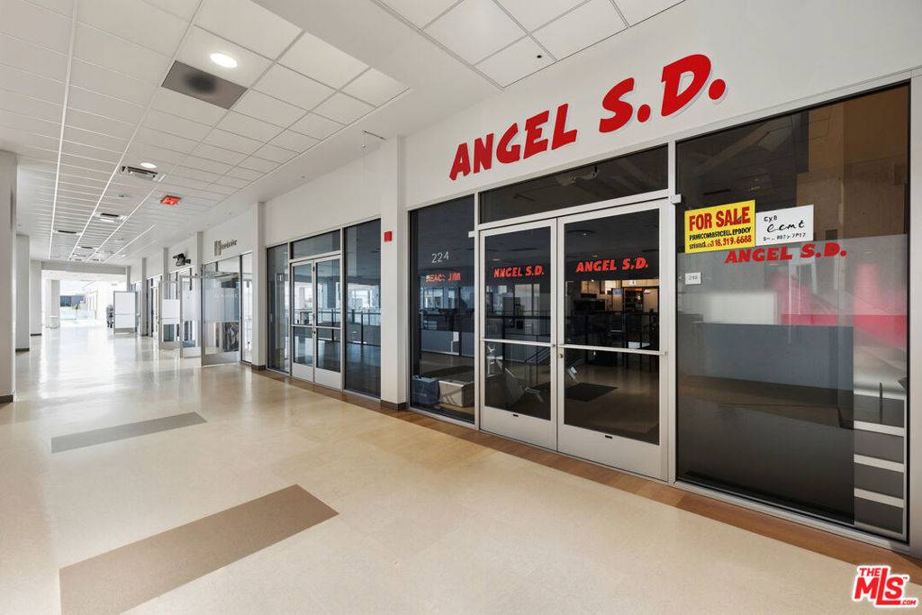 Los Angeles, CA 90015,1458 S San Pedro ST #226