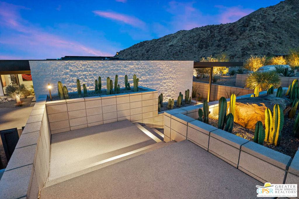 Palm Springs, CA 92262,2399 City View DR