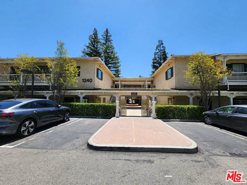 Westlake Village, CA 91361,1240 S Westlake BLVD #211