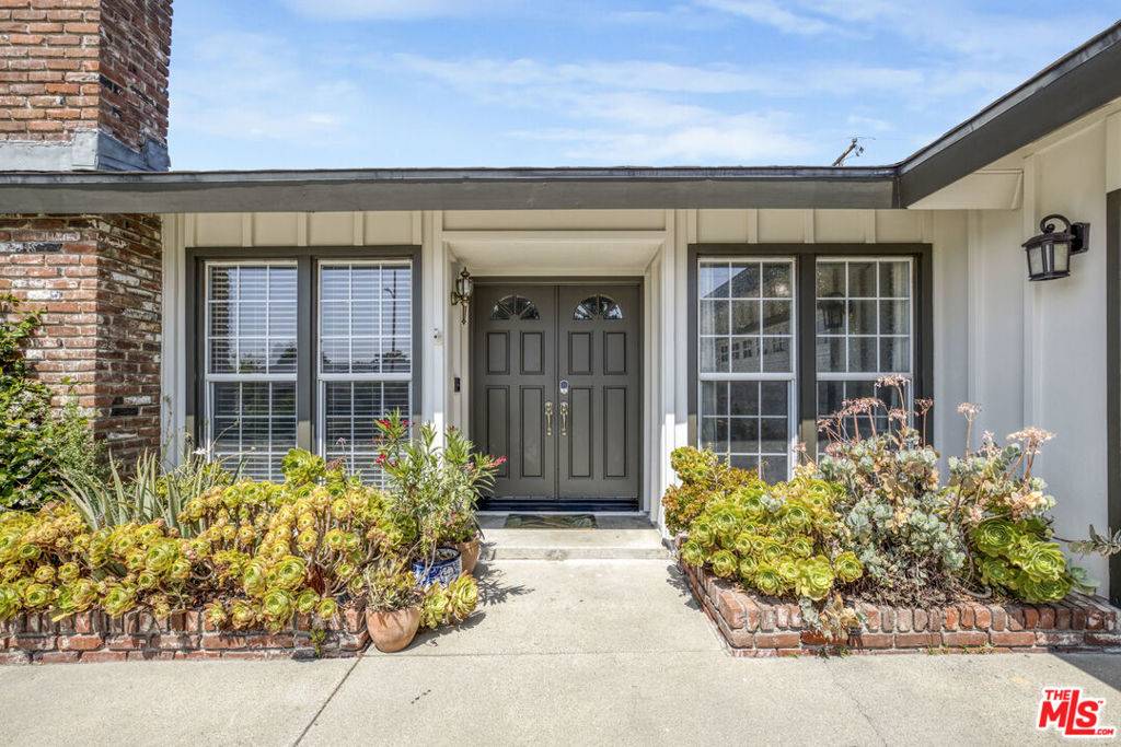 Simi Valley, CA 93065,2735 Beth PL