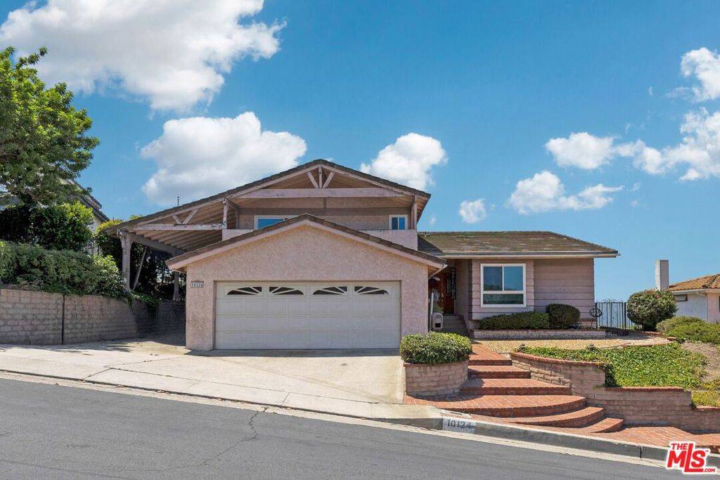 Sun Valley, CA 91352,10124 Olivia TER