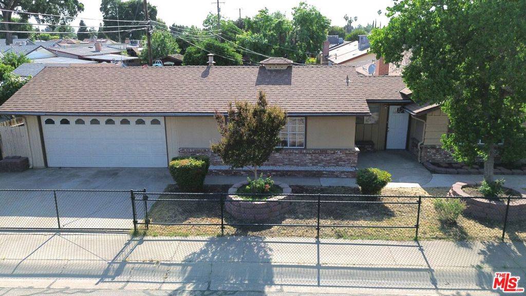 Visalia, CA 93292,833 E Myrtle AVE
