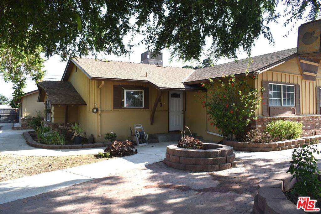 Visalia, CA 93292,833 E Myrtle AVE