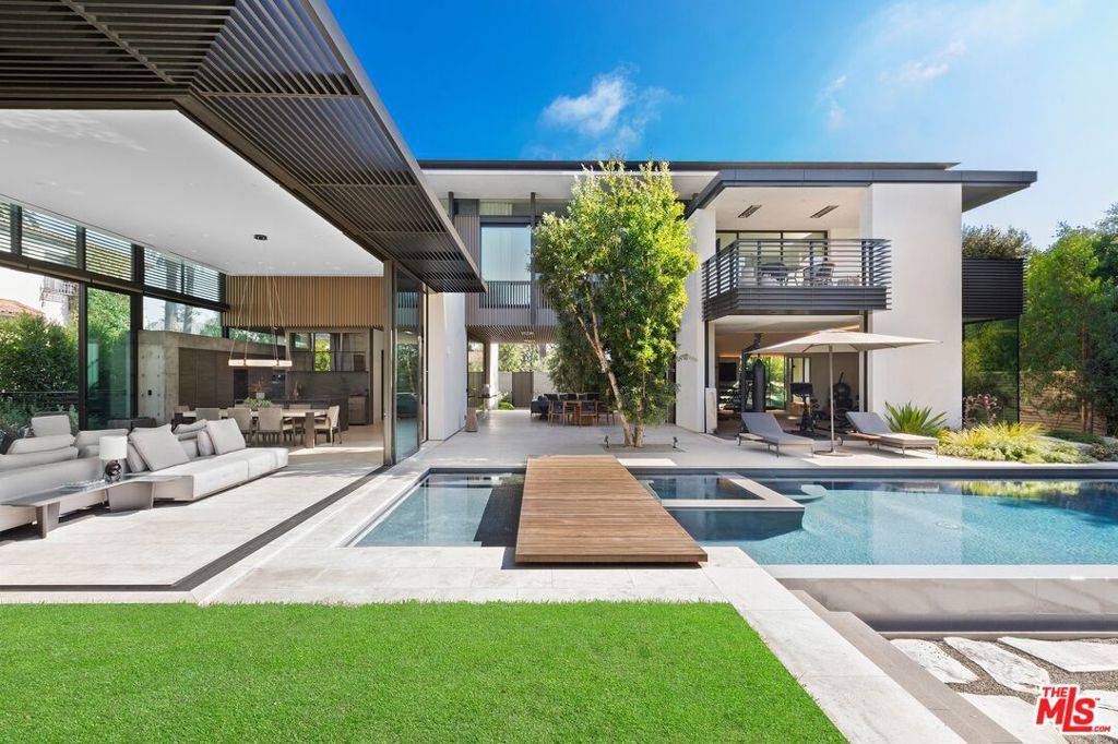 Santa Monica, CA 90402,1115 Georgina AVE