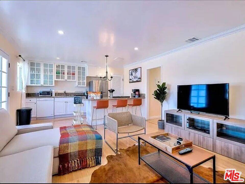 Santa Monica, CA 90403,1028 12th Street #9