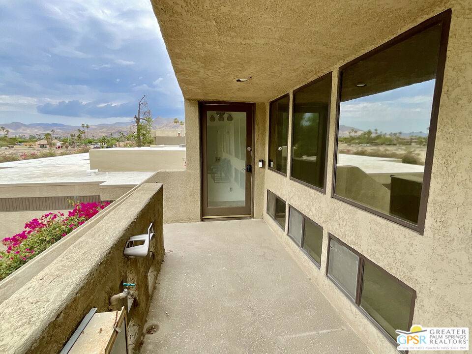 Palm Springs, CA 92262,425 Bradshaw LN #63