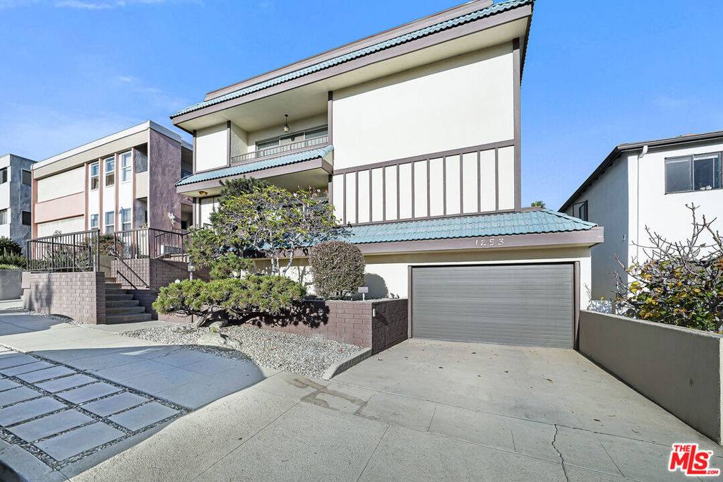 Santa Monica, CA 90404,1253 Berkeley ST #5