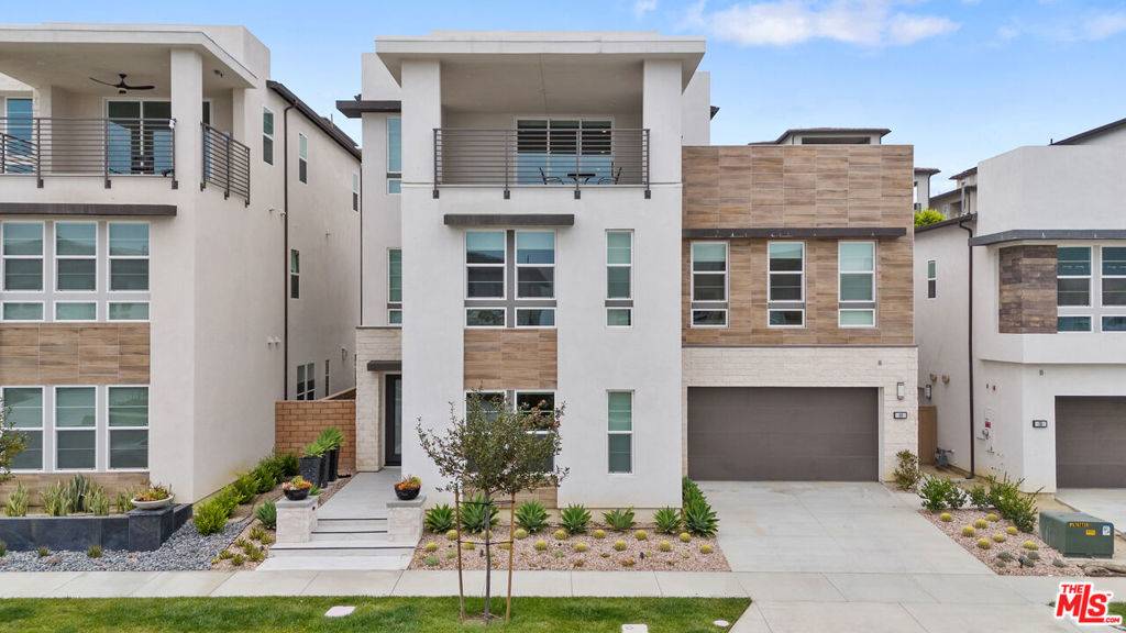 Montebello, CA 90640,48 Primrose Ct
