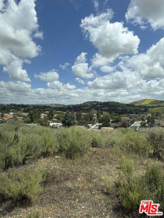 Thousand Oaks, CA 91362,1000 E Thousand Oaks BLVD