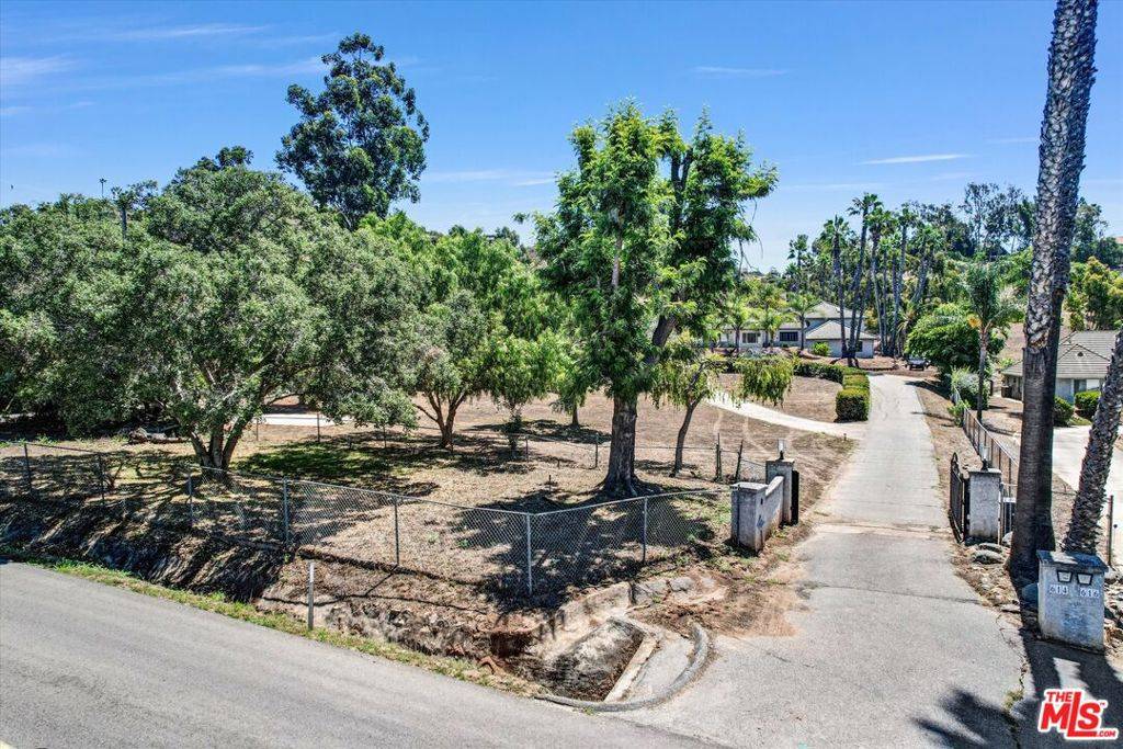 Vista, CA 92084,614 Valley DR