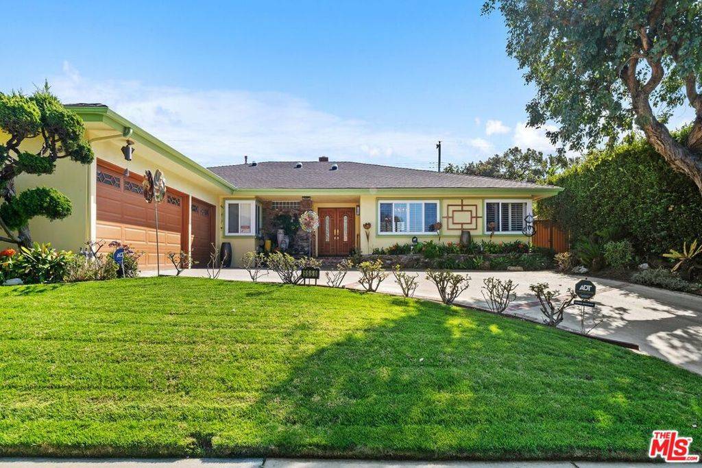 Los Angeles, CA 90056,5550 W 63rd ST