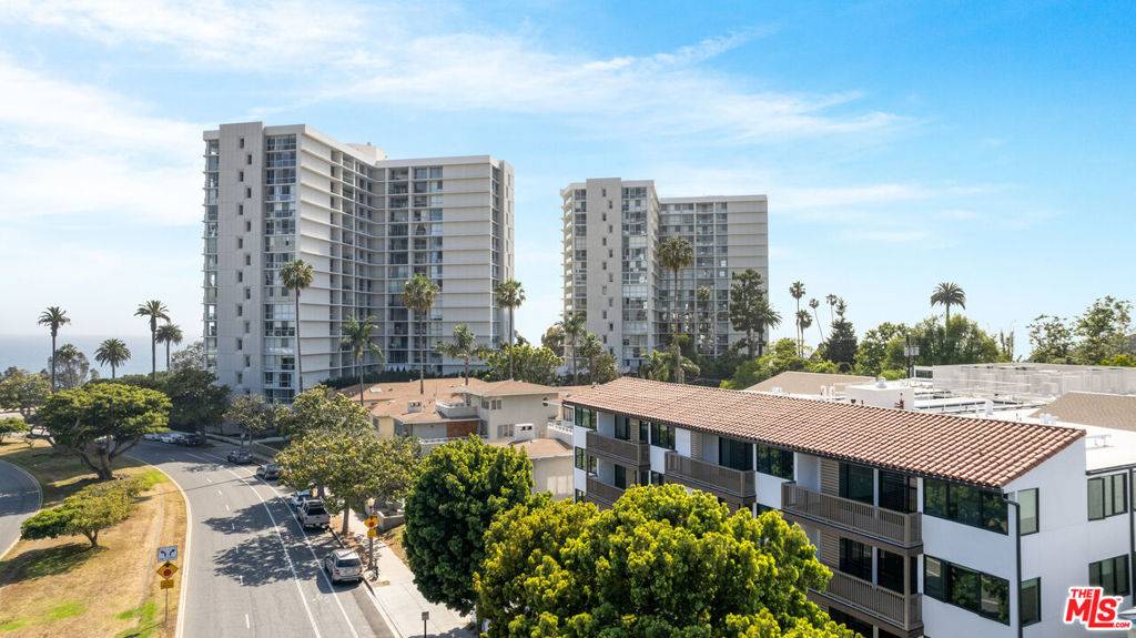 Santa Monica, CA 90402,153 San Vicente BLVD #2G