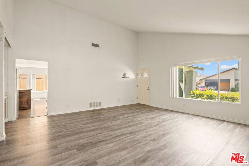 Simi Valley, CA 93063,3989 E Frandon CT
