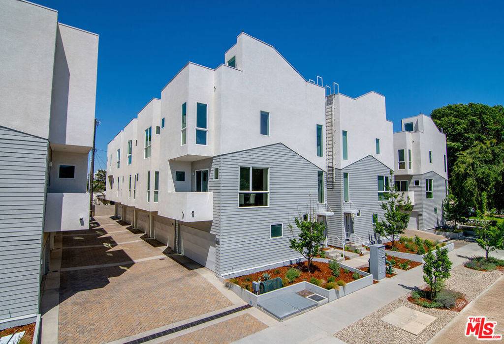 North Hollywood, CA 91601,10909 1/2 Otsego ST #1/2