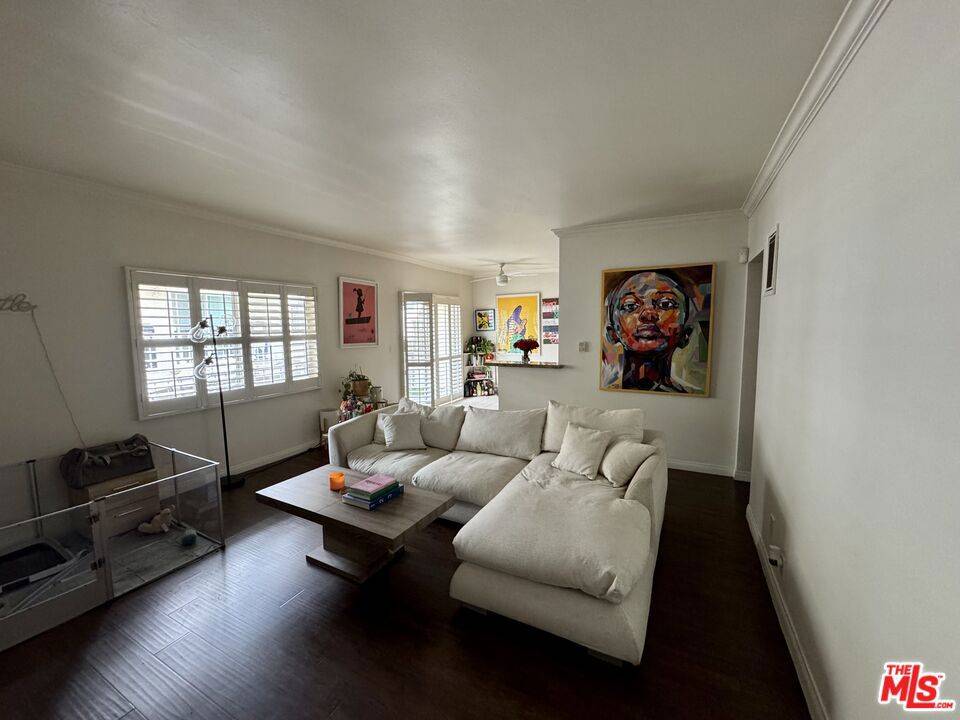 Inglewood, CA 90302,563 E Hazel ST #6