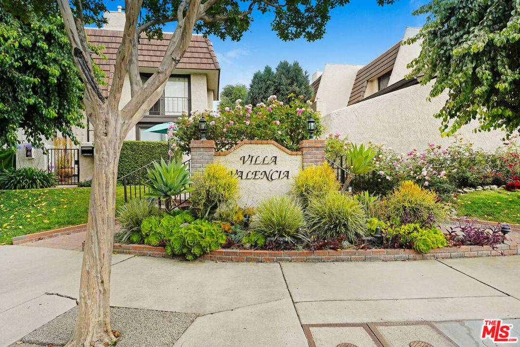 Woodland Hills, CA 91367,6232 Nita AVE #1/2