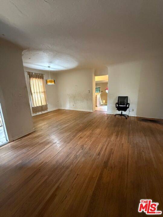 North Hollywood, CA 91601,11258 Califa ST