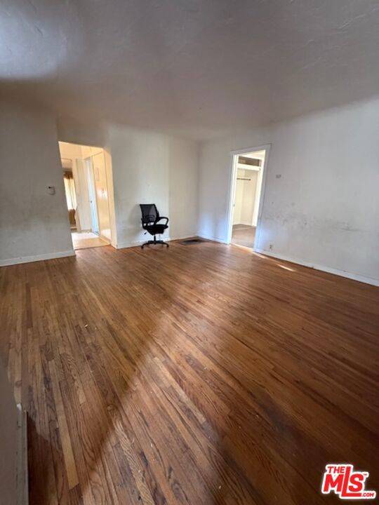 North Hollywood, CA 91601,11258 Califa ST