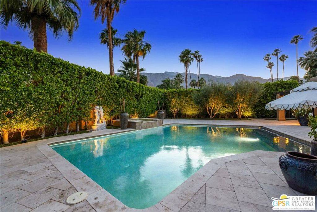 Palm Springs, CA 92262,417 E Via Altamira