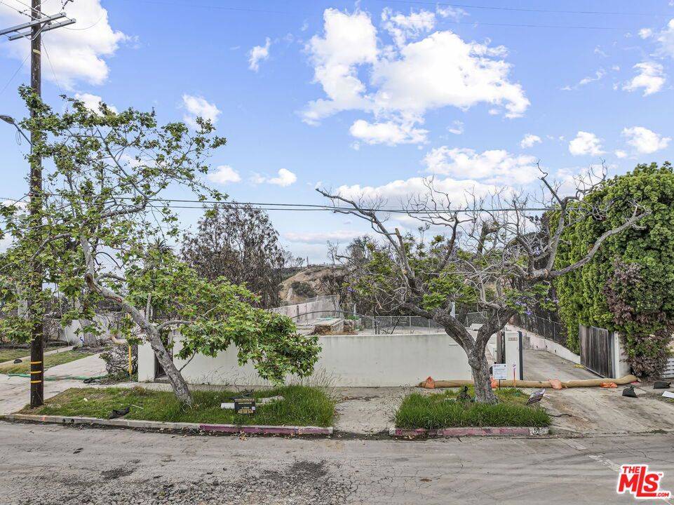 Pacific Palisades, CA 90272,595 Radcliffe AVE