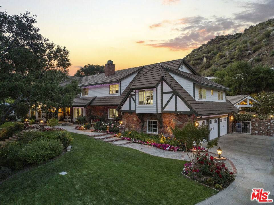 Santa Clarita, CA 91387,25730 Sand Canyon RD