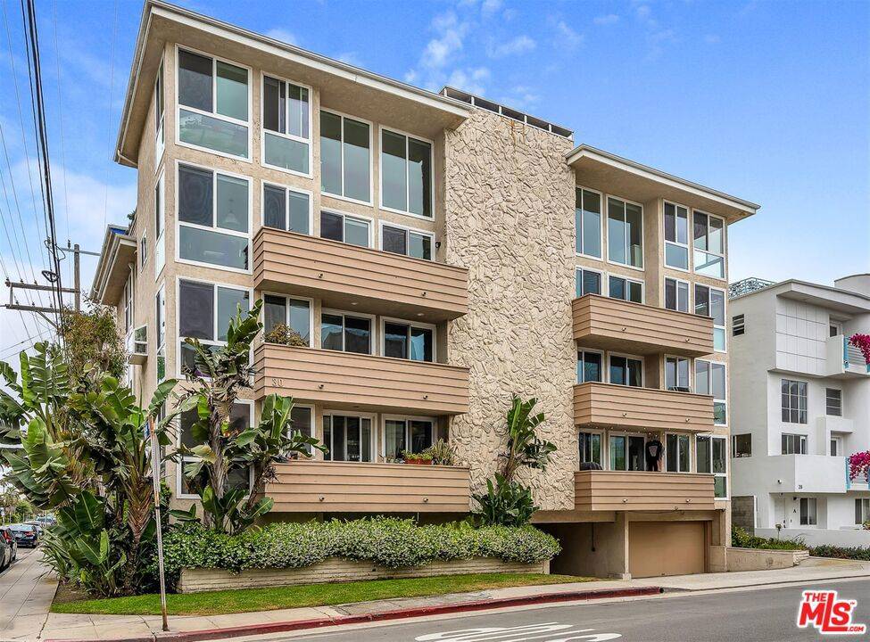 Marina Del Rey, CA 90292,30 Driftwood ST #9