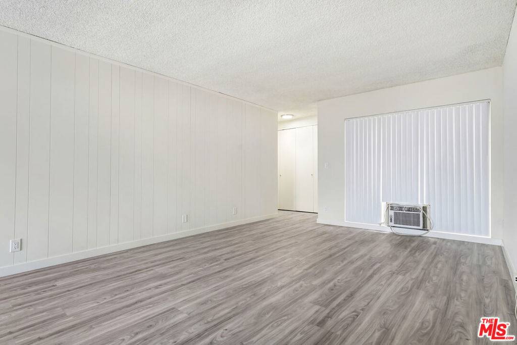 West Hollywood, CA 90069,1134 N Clark ST #304