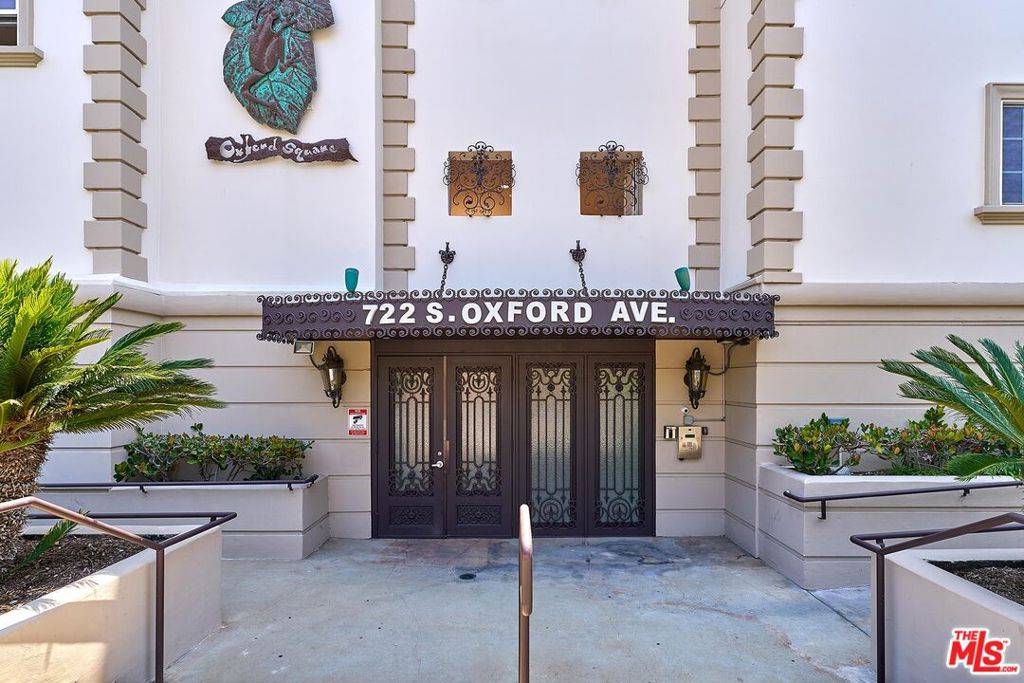 Los Angeles, CA 90005,722 S Oxford AVE #103