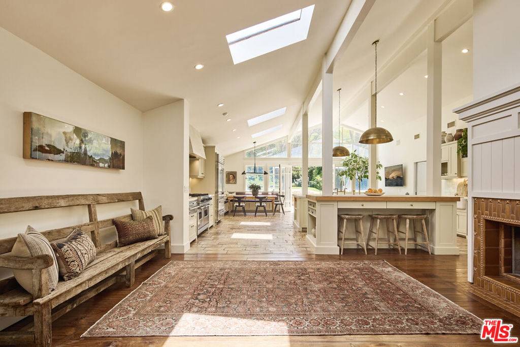Malibu, CA 90265,6172 Bonsall DR