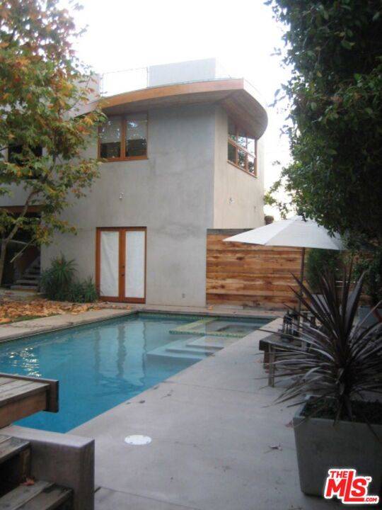Pacific Palisades, CA 90272,669 Haverford AVE