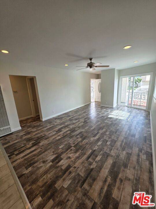 San Pedro, CA 90731,755 W 30th ST #3