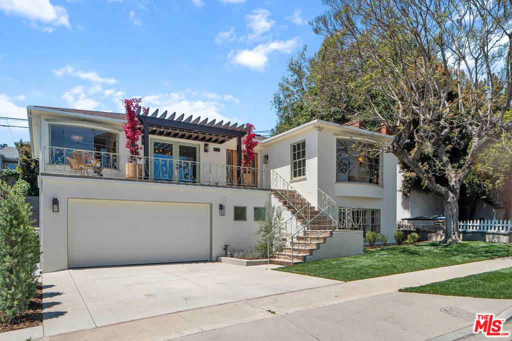 Los Angeles, CA 90043,5215 Parkglen AVE