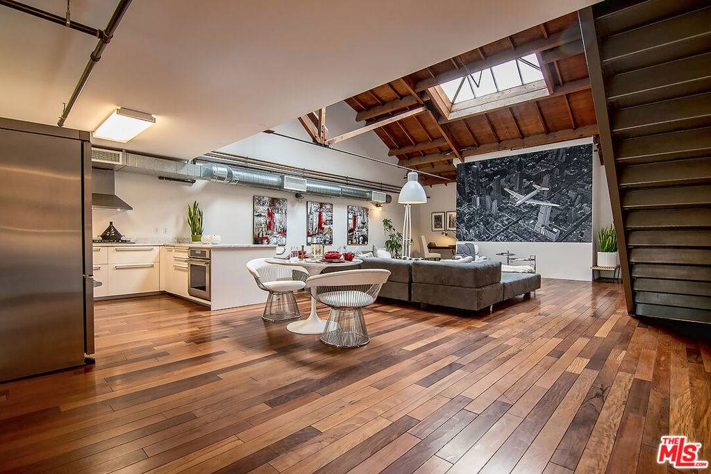 Venice, CA 90292,1046 Princeton DR #205