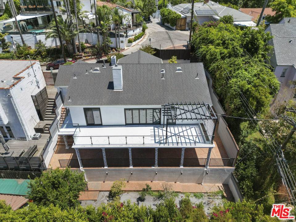 Los Angeles, CA 90068,6002 Graciosa DR