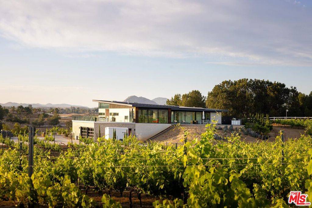 Temecula, CA 92592,36453 Via El Pais Bonita